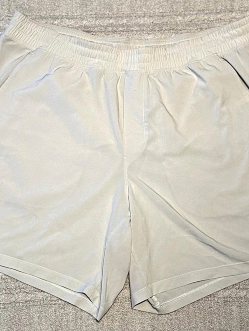 Lululemon Men's White Athletic Shorts XXL 7" Inseam Drawstring Pockets